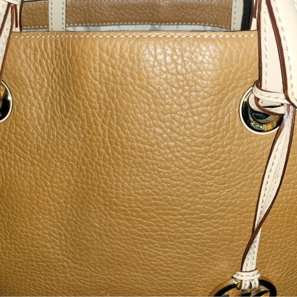 Michael Kors purse - Picture 6 of 7